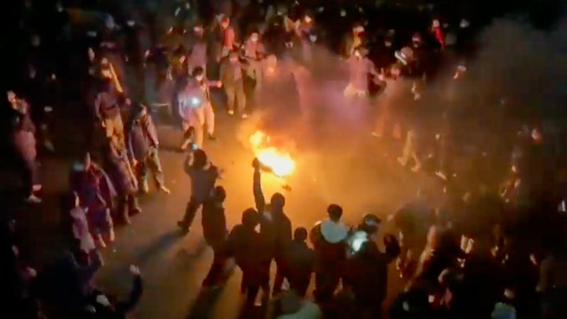 Breaking News: Iran Says It’s Ready for War but Open to US Dialogue Amidst Reports of Hundreds Killed in Protests