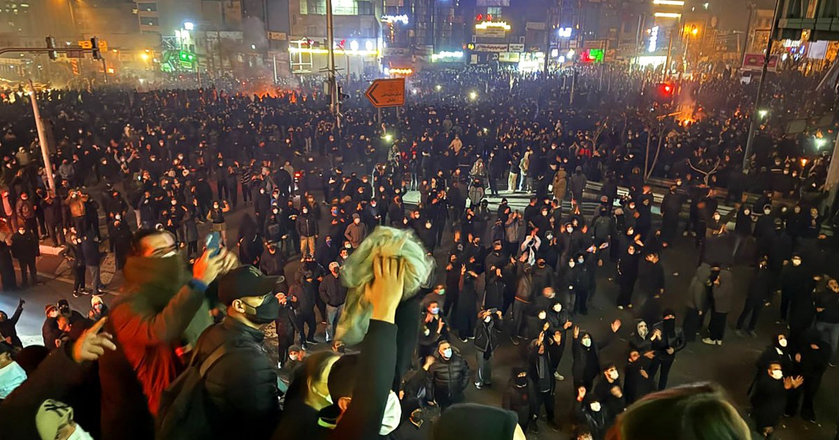 Trump Cautions Iran on Executing Protesters as Activists Report Death Toll Surpassing 2,500